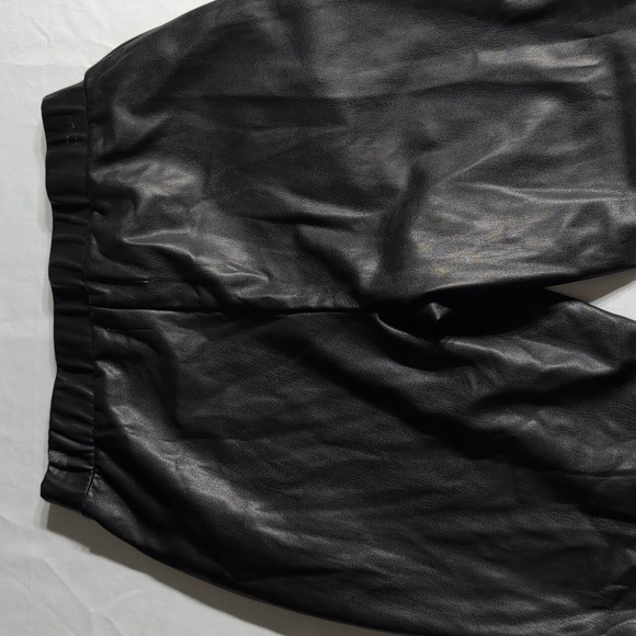 Juicy Couture Faux Leather Black Pants Size Medium - Picture 6 of 10